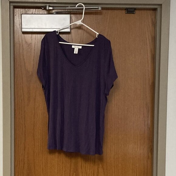 White House Black Market purple tee sz XL - Picture 1 of 2